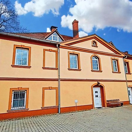 Apartments Gato Karlovy Vary Dalovice ภายนอก รูปภาพ