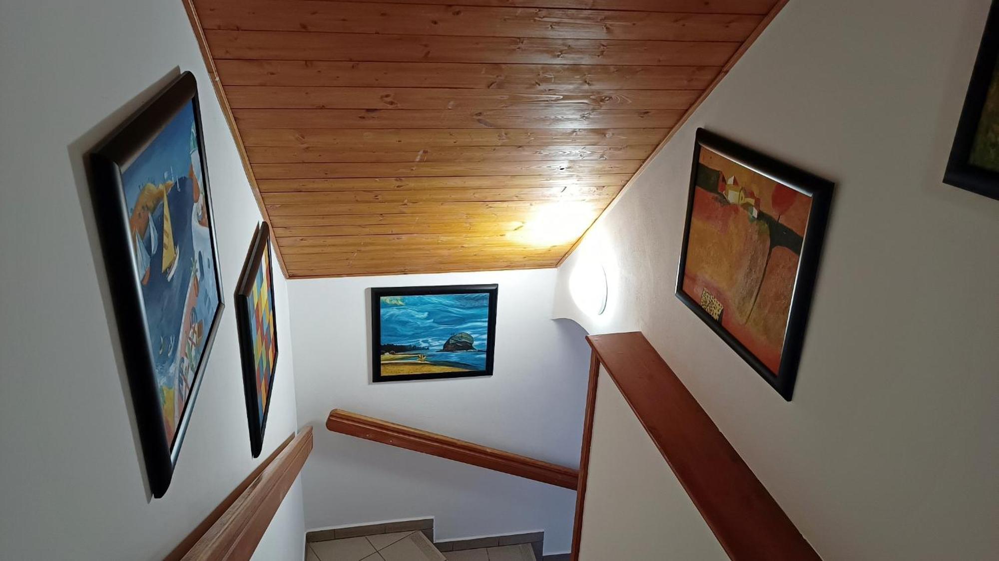 Apartments Gato Karlovy Vary Dalovice ภายนอก รูปภาพ